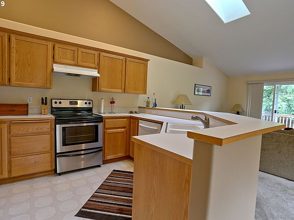 4th image of 9325 NE 12th Way