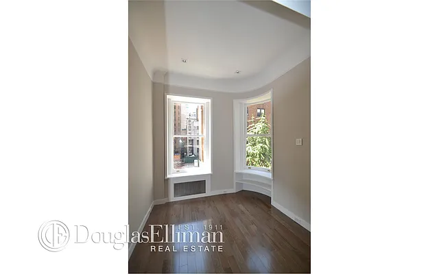 Rented by Douglas Elliman | media 6