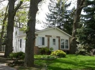 1620 Deerpath Ct, Round Lake Beach, IL 60073