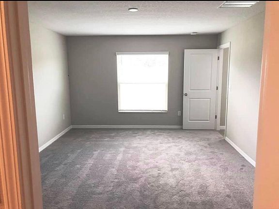 4th image of 12206 Miracle Mile Dr