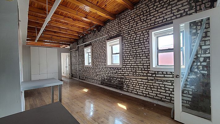 1st image of 222 Lafayette St APT 10