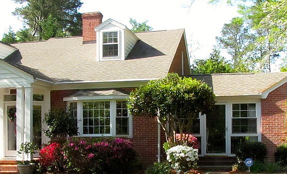 A loverly Quiet porch