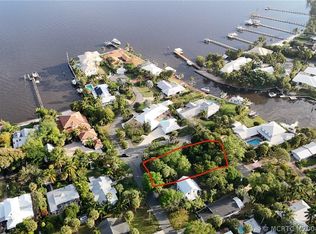 SE Riverside Dr, Stuart, FL 34994