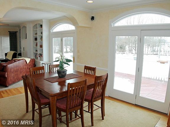 4th image of 1000 Woodshire Ln