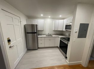 65 Church St APT 5, Lenox, MA 01240