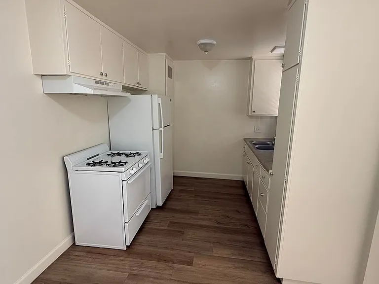 159 S. Madison Avenue — Photo 3