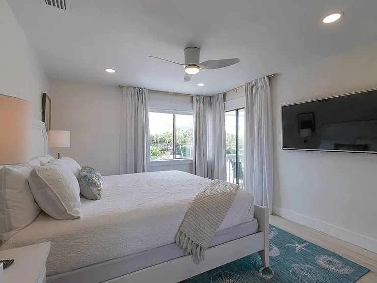 445 Gulf Shore Dr #202 — Photo 7