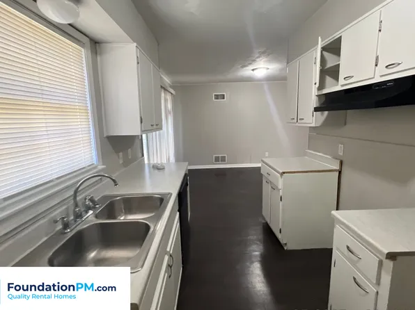 3503 W Deerwood Ave, Memphis, TN 38111