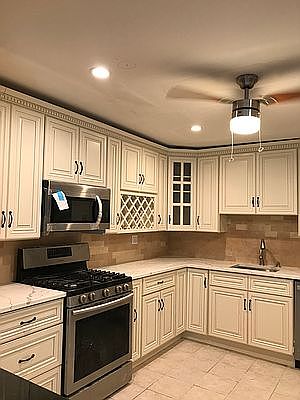 2nd image of 636 W 238th St APT 3