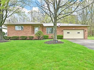 3252 Morrow Dr, Cortland, OH 44410