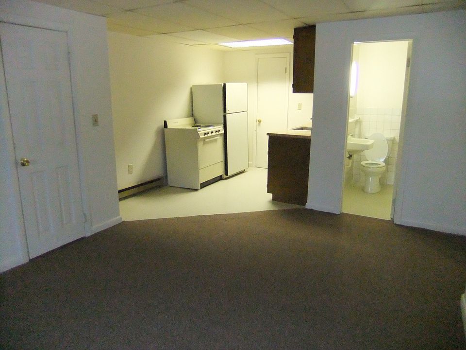 2nd image of 1321 Main St APT 6