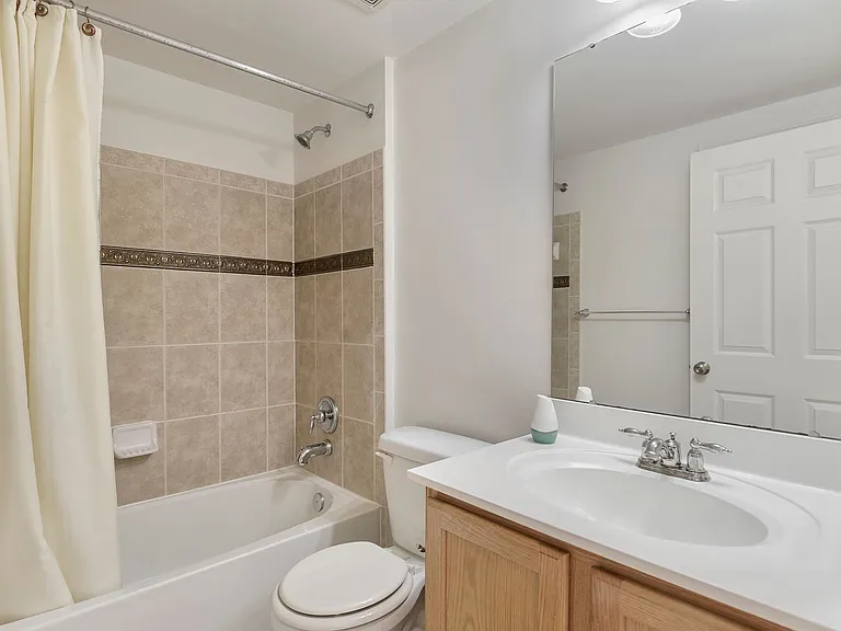 4801 Portsmouth Rd — Photo 32