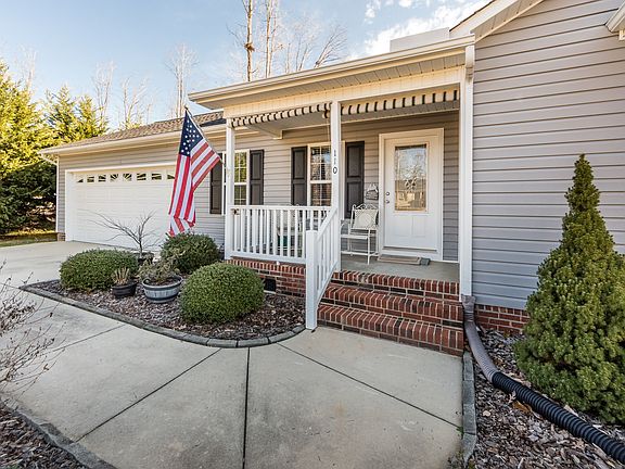 5th image of 110 Cactus Ln