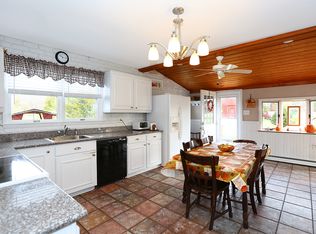 39 Gessner Rd, Kintnersville, PA 18930