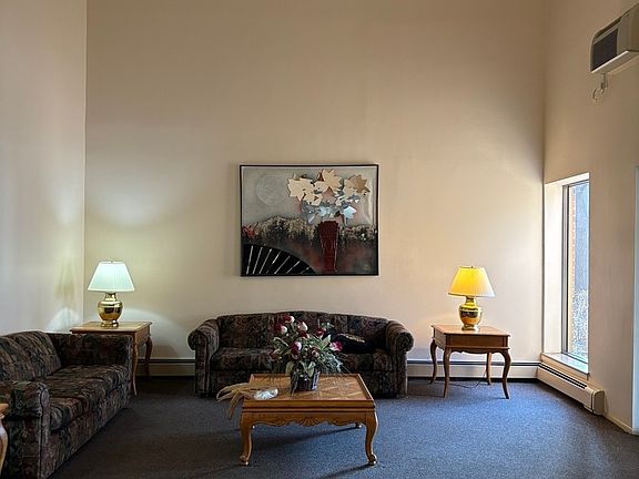 4th image of 1475 Rebecca Dr APT 215