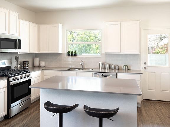 4th image of 273 Sormonne Loop