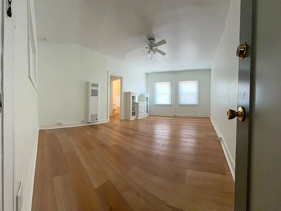 2nd image of 2533 University Ave #9