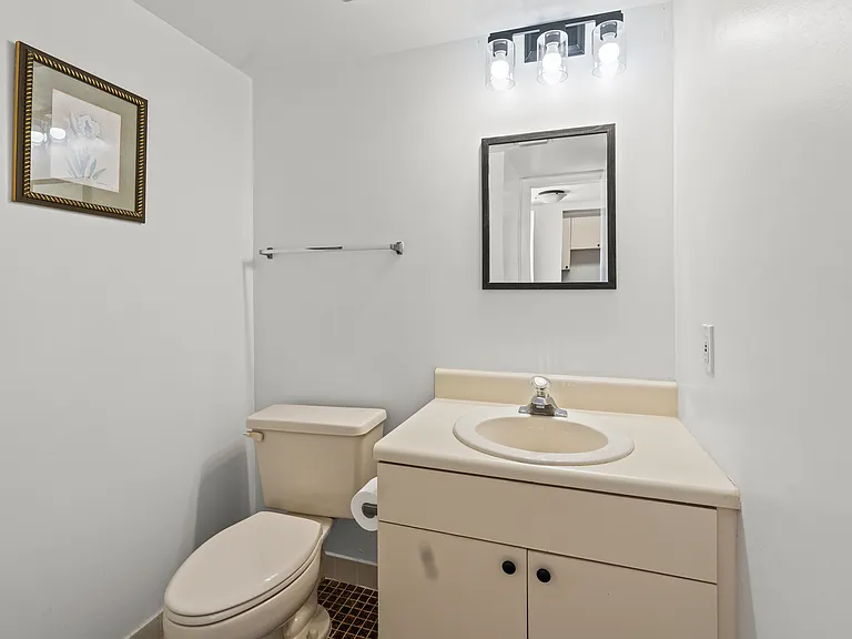 21121 SW 85th Ave #304 — Photo 4
