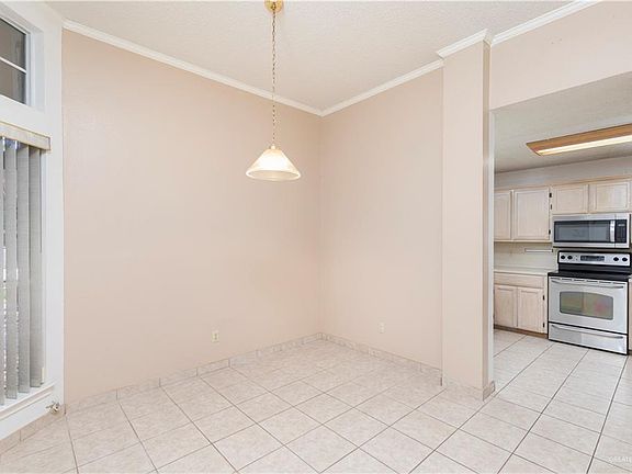4th image of 2604 Toucan Ave
