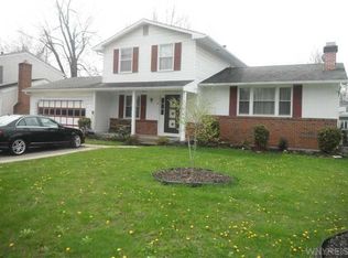 83 Klein Rd, Williamsville, NY 14221