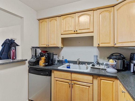 3rd image of 33 Pond Ave APT 1102