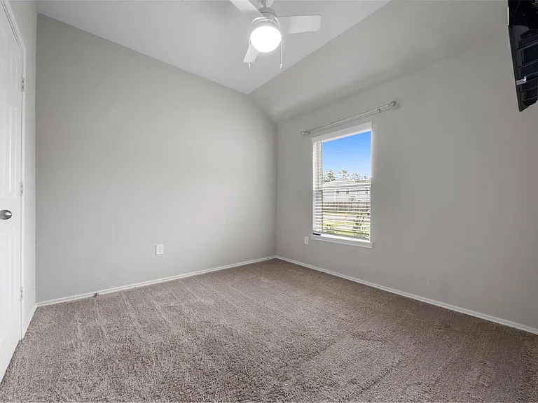 10061 Spring Creek Rd — Photo 19