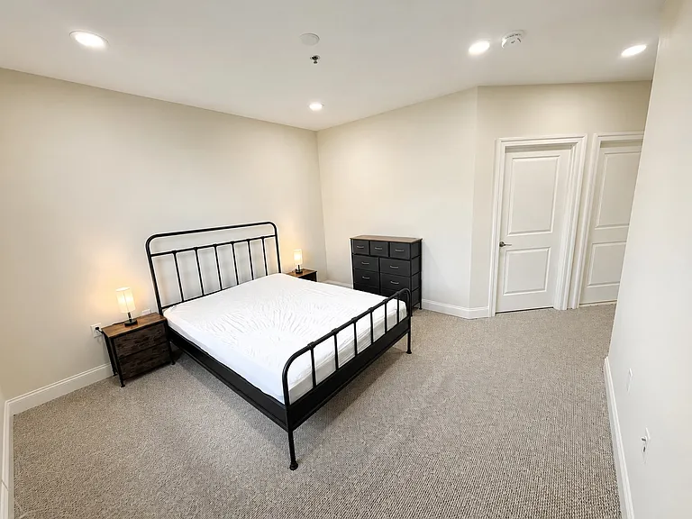 38 Maryland Ave #608 — Photo 8