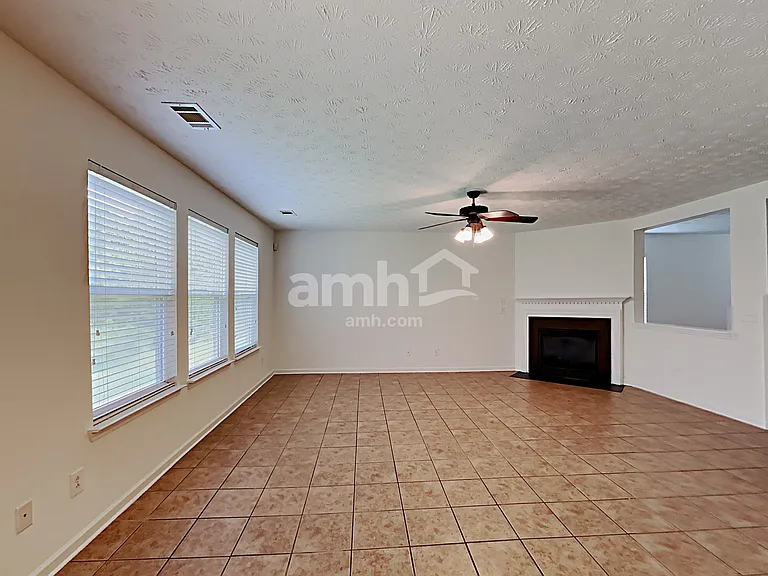 2641 Farmstead Ct — Photo 15