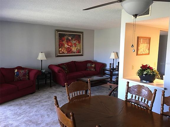 2nd image of 578 Fairways Cir #B