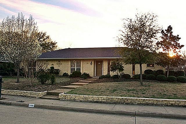 1st image of 705 Westbrook Dr