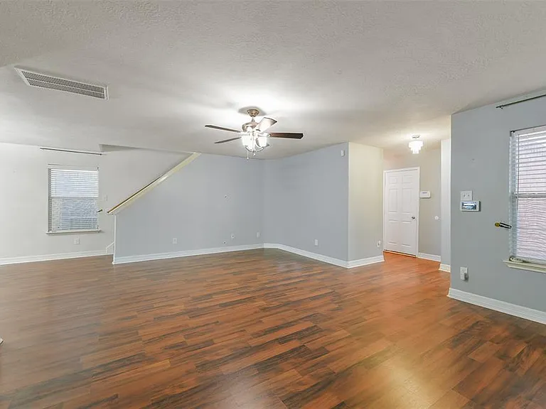 9523 Wyatt Oak Ln — Photo 5