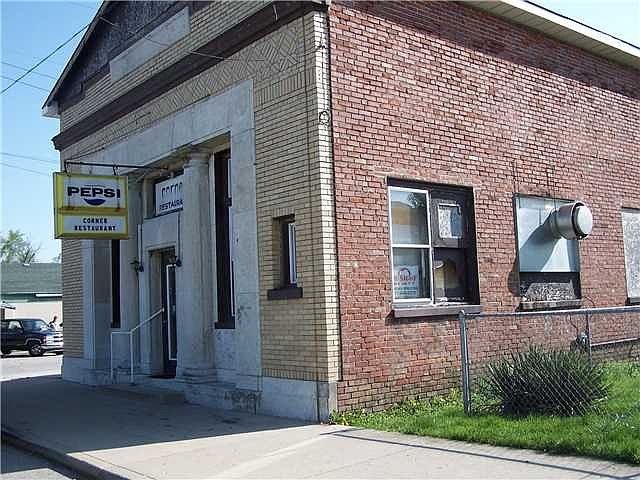 1st image of 117 E Washington St