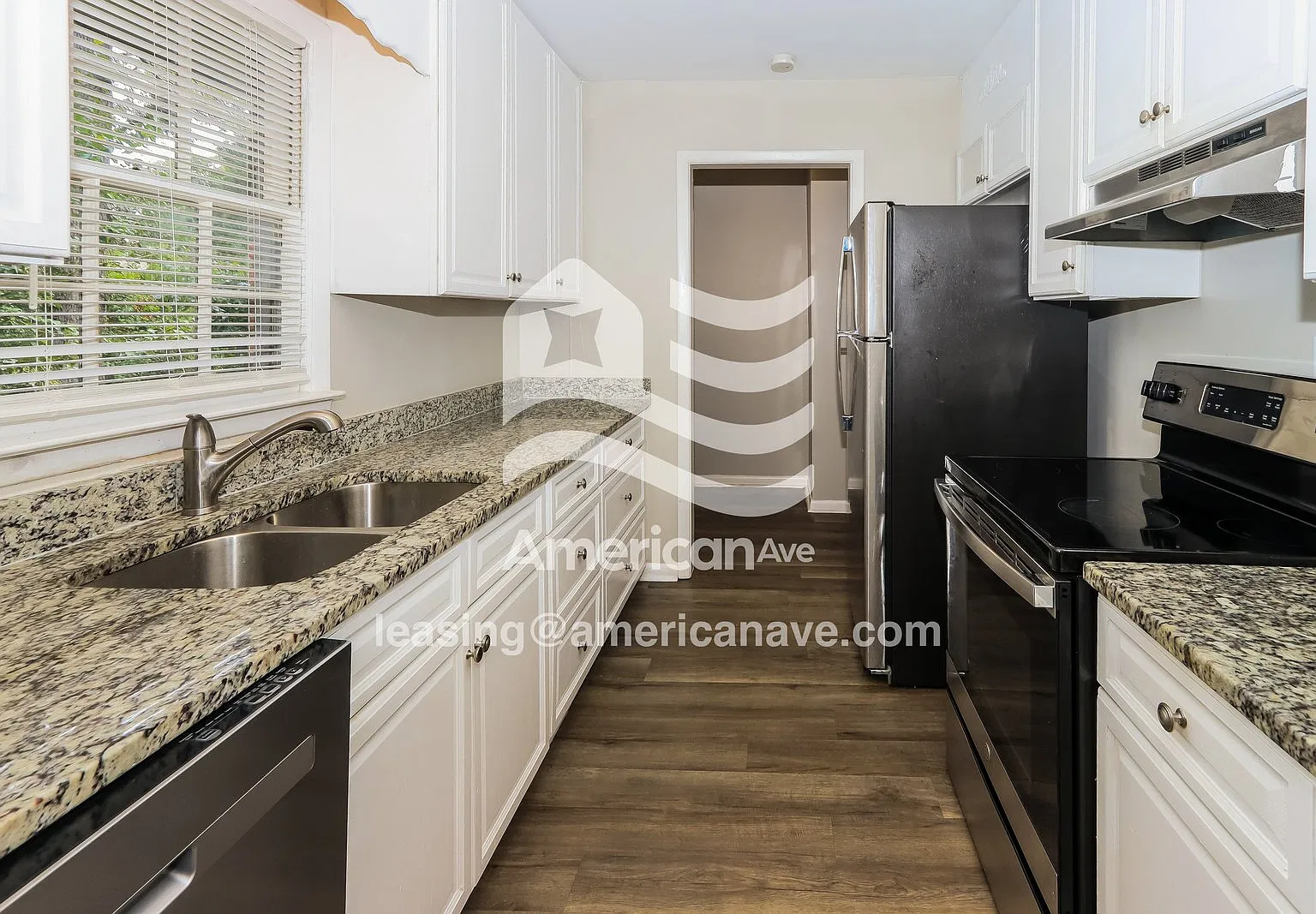 3 bed, 2.0 bath, 1380 sqft, $1,595 — Photo 3