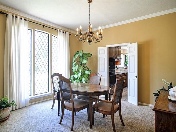 2nd image of 3925 Carrizo Dr