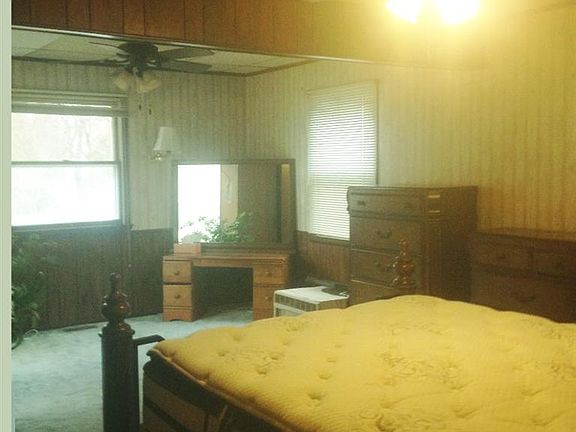 3rd image of 518 Thomas St