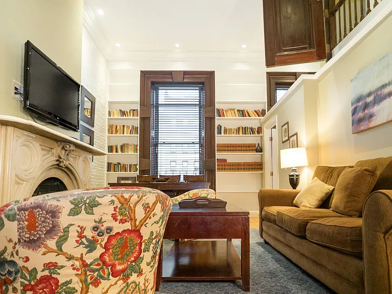 113 Beacon St #6 — Photo 5