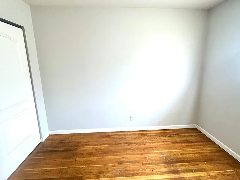 5225 Southwest Ave #206 — Photo 21