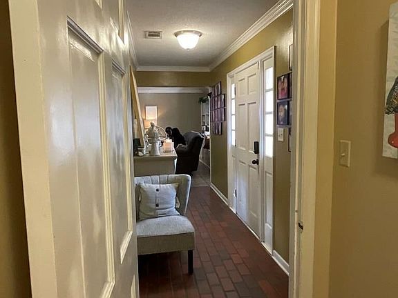 2nd image of 218 Gregory Dr