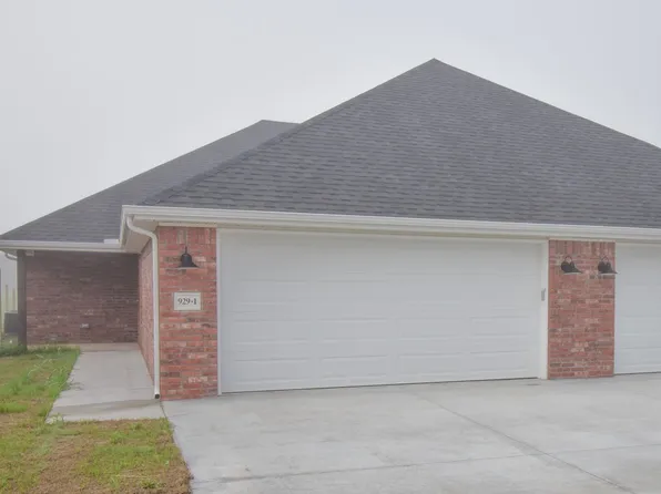 929 W Buchanan St, Prairie Grove, AR