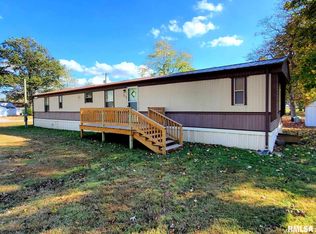 205 S Walnut St, Du Quoin, IL 62832