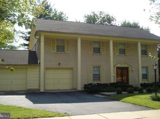 9801 La Duke Dr, Kensington, MD 20895