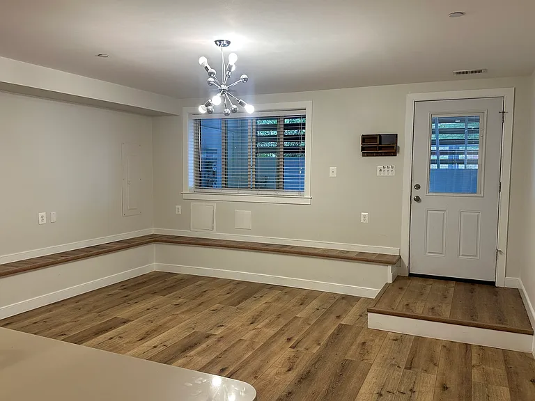 715 Emerson St NW — Photo 14