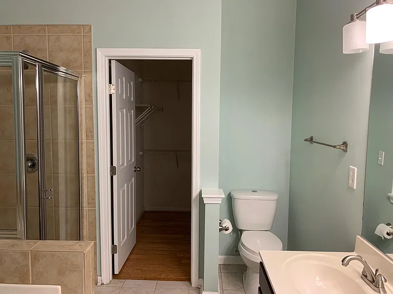 102 S Arcadian Way — Photo 12