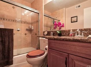 27236 Luther Dr APT 711, Santa Clarita, CA 91351