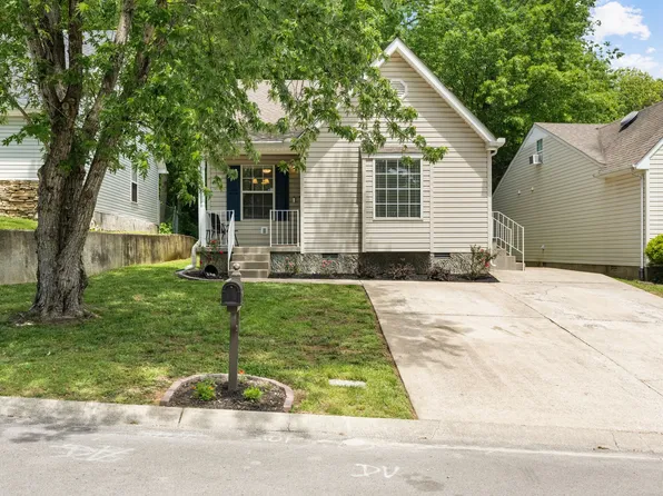 5108 Greer Station Dr, Hermitage, TN 37076