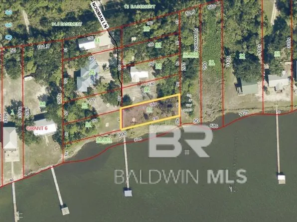 2010 Norman Ln, Gulf Shores, AL 36542