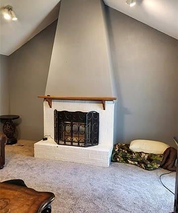 5th image of 3701 Meadow Oak Ln