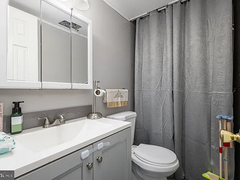 9728 Bragg Ln — Photo 12