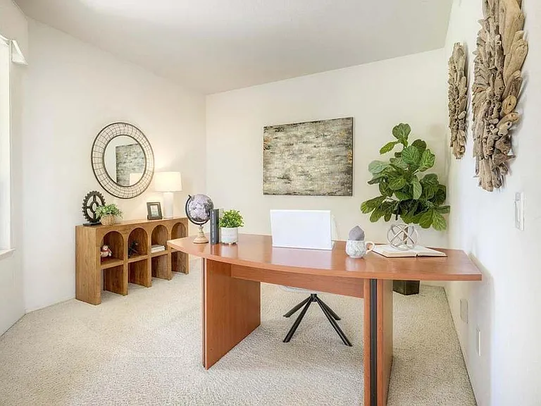 5060 Avenida De La Plata — Photo 10