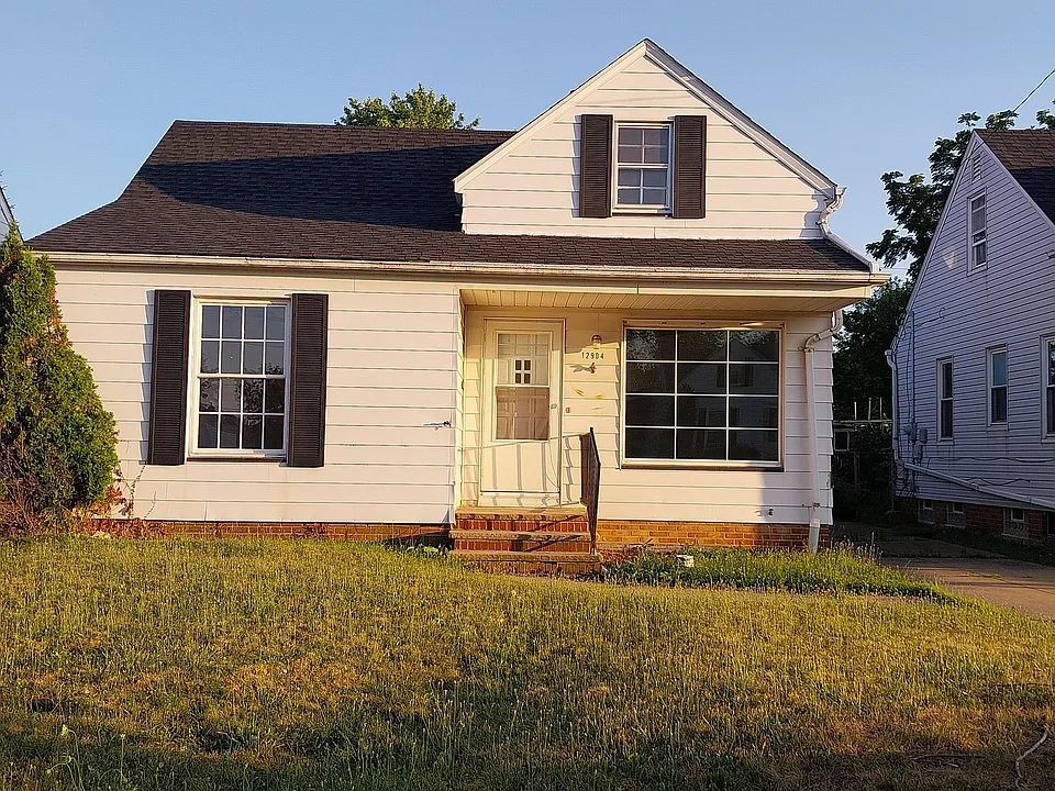 12904 Willard Ave